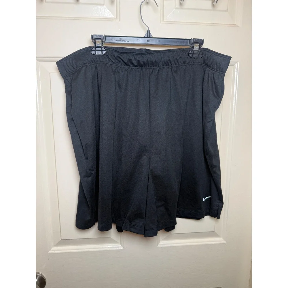 Nike Dri-FIT Womens Training Shorts Black Plus Size 1X NWT